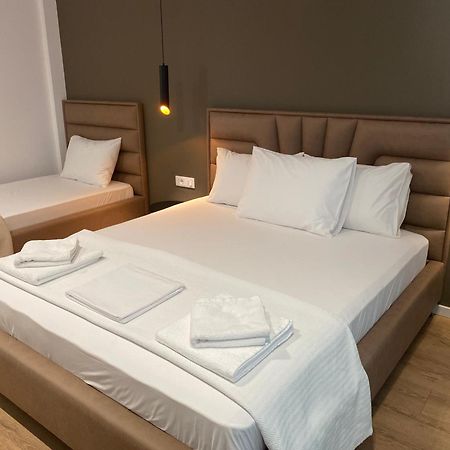 Augusto Rooms Sarande Luaran gambar