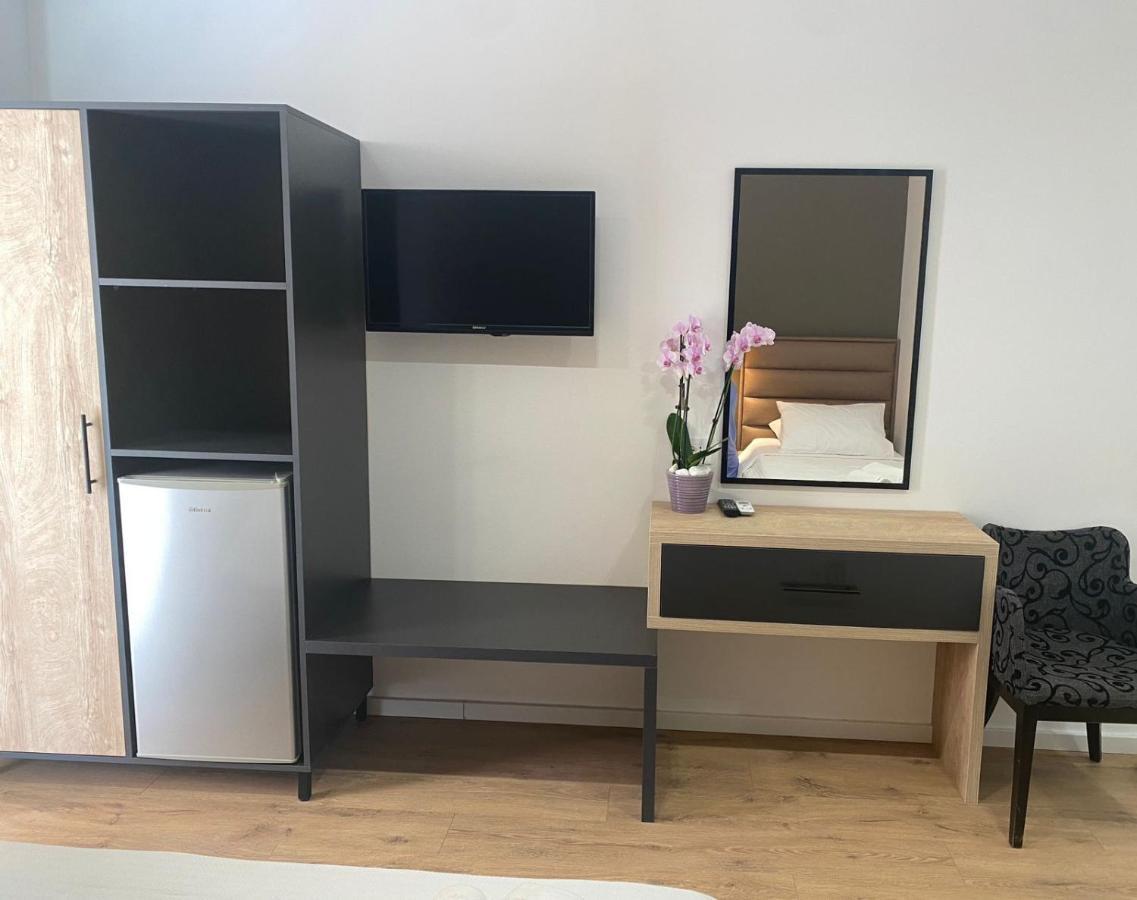 Augusto Rooms Sarande Luaran gambar