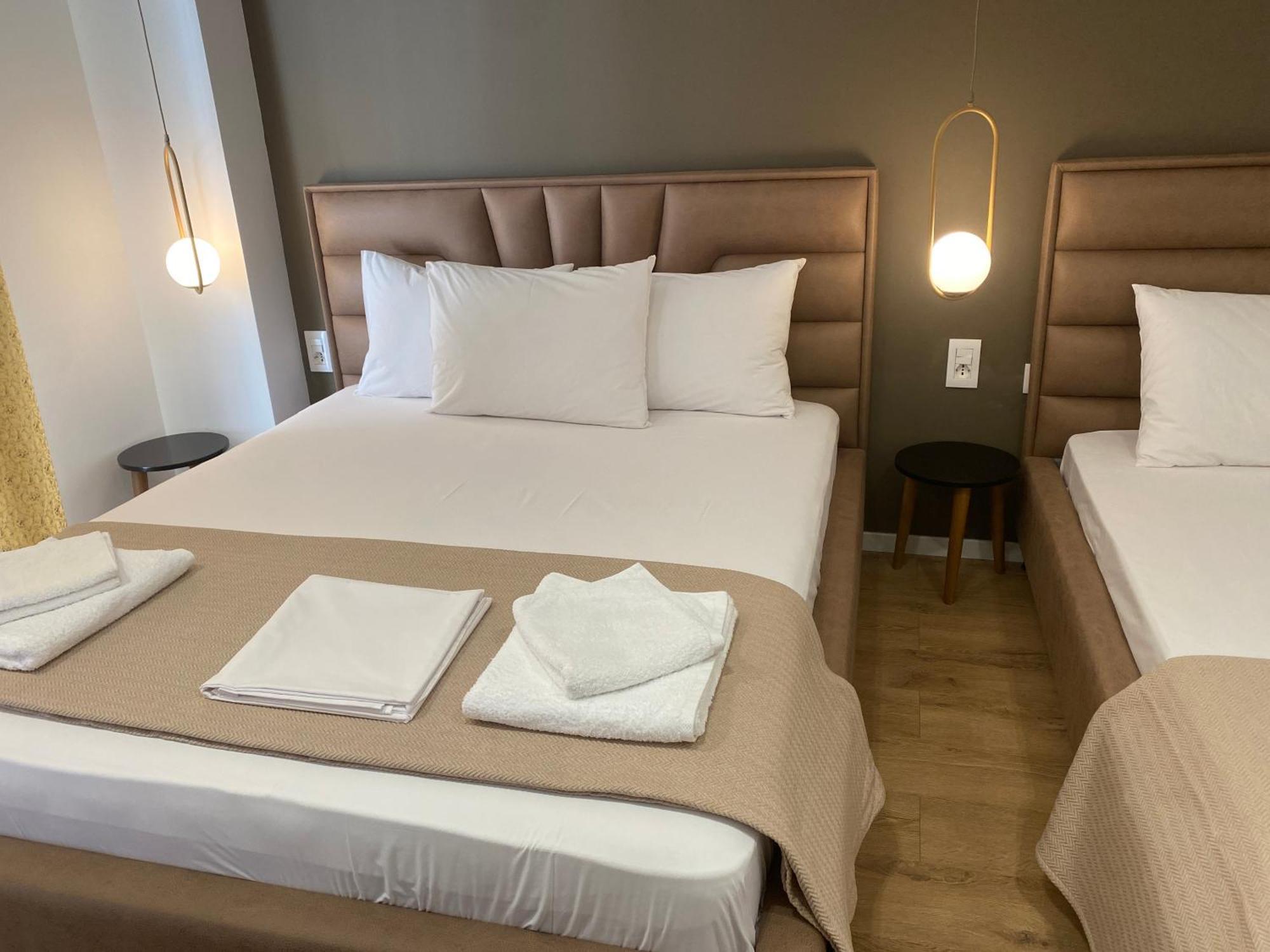 Augusto Rooms Sarande Luaran gambar