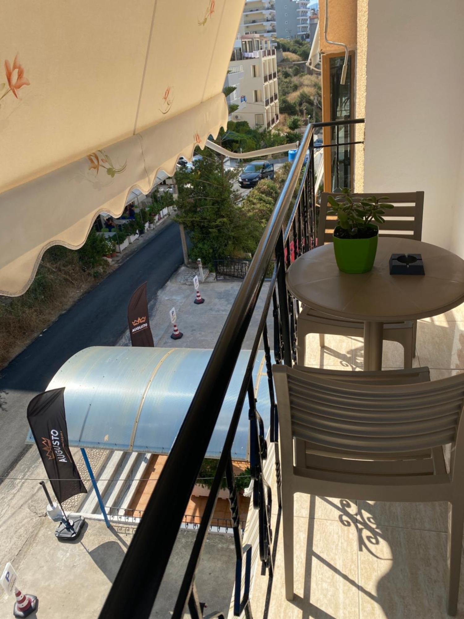 Augusto Rooms Sarande Luaran gambar